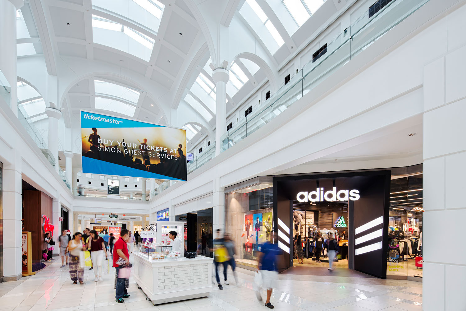 Do Business at Menlo Park Mall, a Simon 